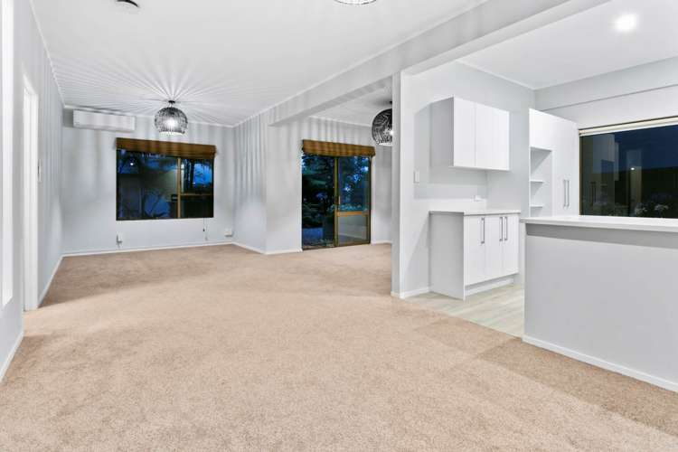 14 Galaxy Drive Mairangi Bay_13