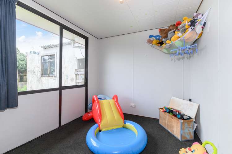 2/76 Parrs Cross Road Henderson_13