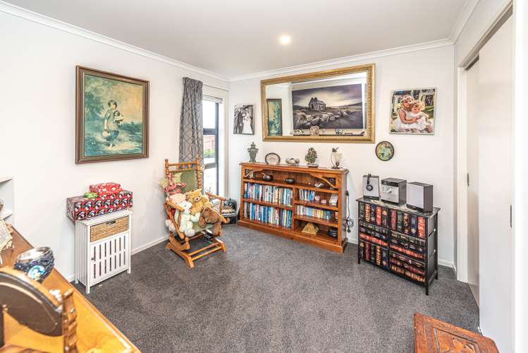 20 Magnolia Crescent Tawhero_12