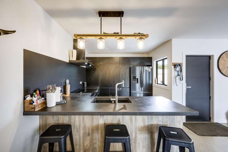 733 Ngaio Street Mahora_1