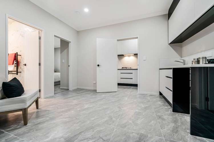 73 Koromeke Street Flat Bush_13