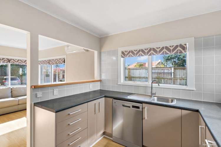 1/289 Lake Road Hauraki_6