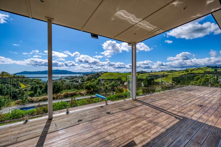 19 Sunrise Place Cable Bay_16