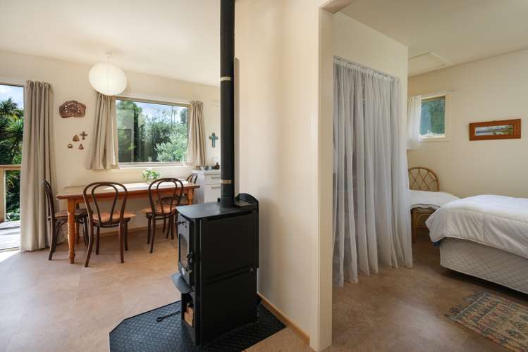 5 Waikana Street Broad Bay_8