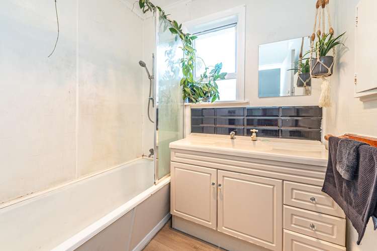 51 Thatcher Street Castlecliff_17