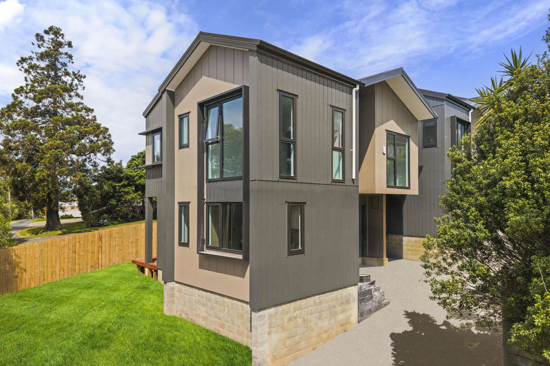 584 Beach Road Rothesay Bay_0