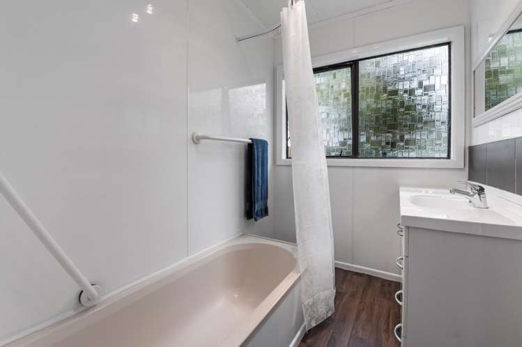 19 South Road Mamaku_10