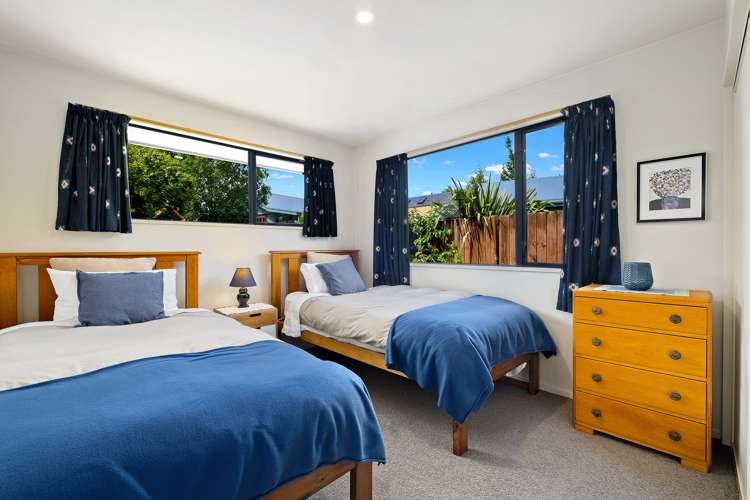 4 Aspinall Street Wanaka_12