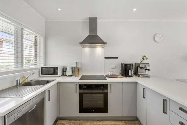 2/27 Sydney Street Hauraki_1