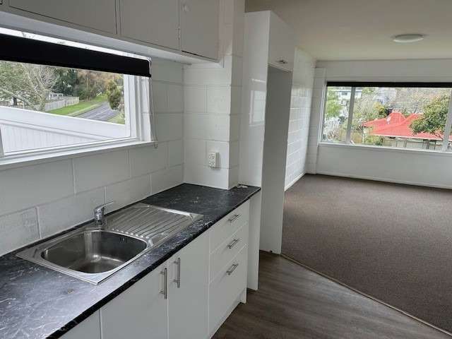 Two Bedroom Unit in Forrest Hill