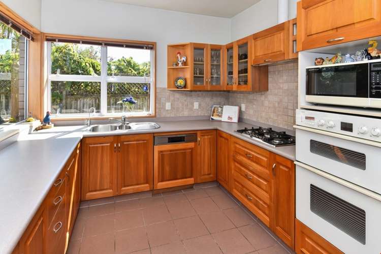 19 Kuripaka Crescent The Gardens_6