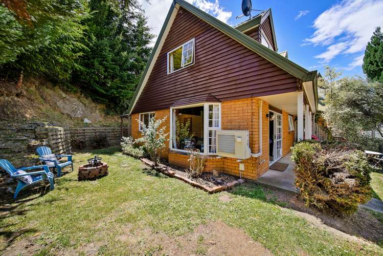 16b Greenstone Place Fernhill/Sunshine Bay_9