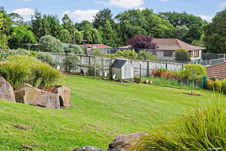 5 Lawrence Carter Drive Bombay_28