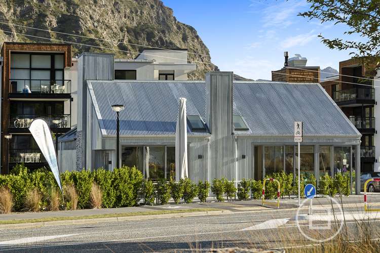 6 Powder Terrace Arthurs Point_10