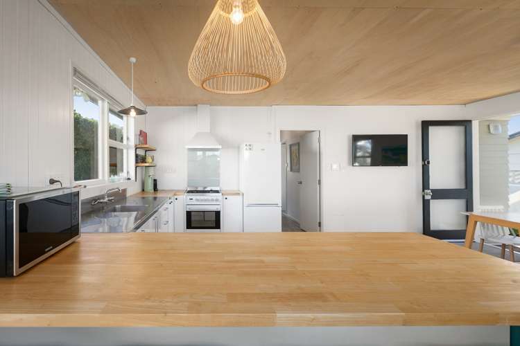 34 Ocean View Road Waihi Beach_6