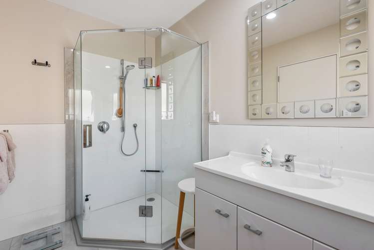 8 Leanne Way Waikanae Beach_12