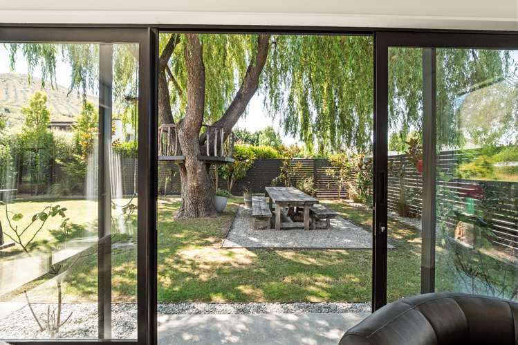 1 Larkins Way Arthurs Point_22