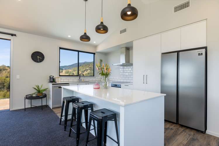 39 Quail Rise Stoke_4