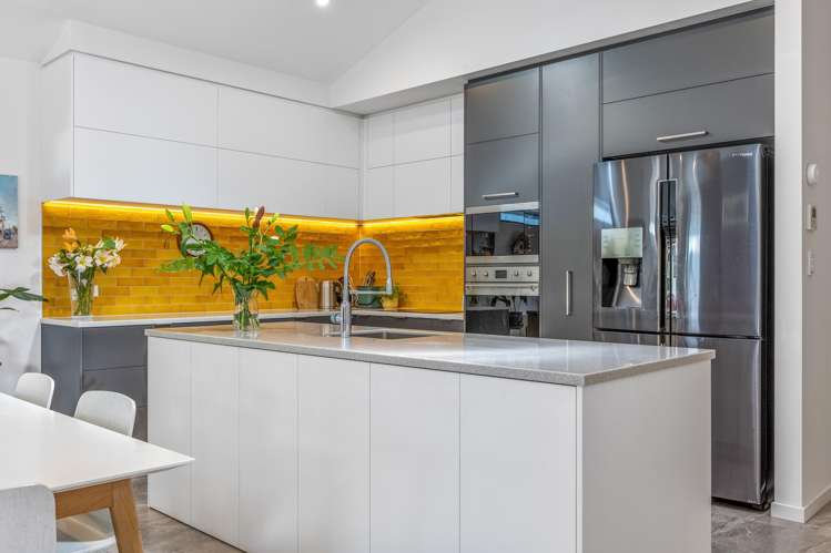 74 Regents Park Drive Casebrook_11