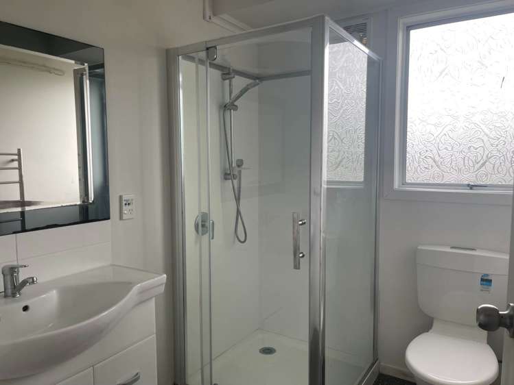 5 Ngatira Place Clendon Park_5