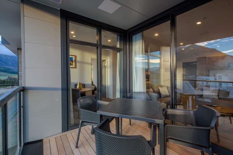 402/30 Red Oaks Drive Frankton_11