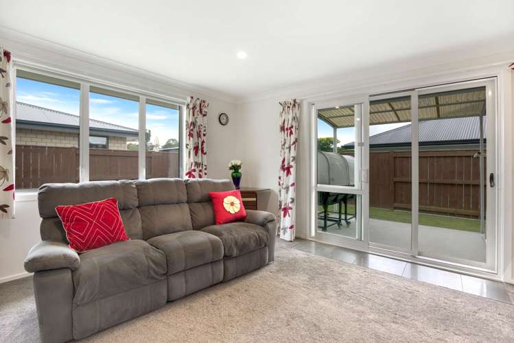 15 Serenity Crescent Kelvin Grove_12