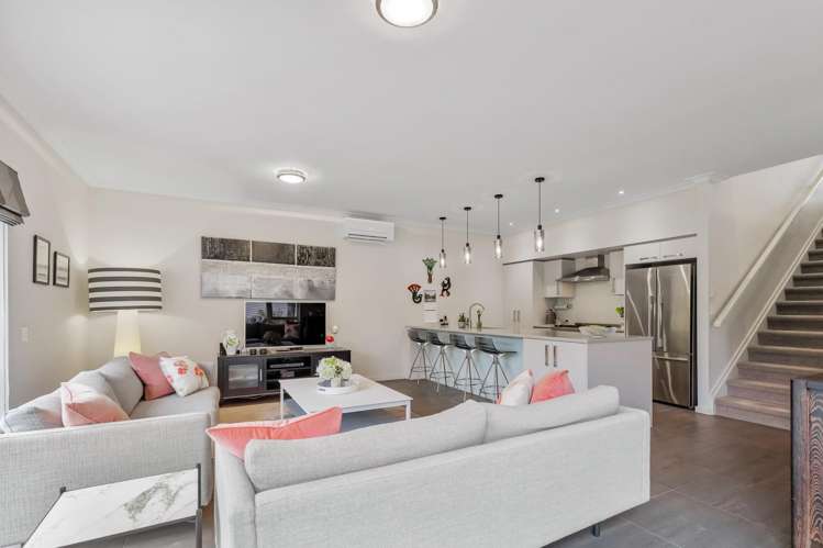 16 Kensington Drive Orewa_20