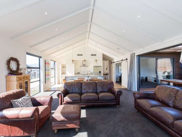 72 Infinity Drive Wanaka_1