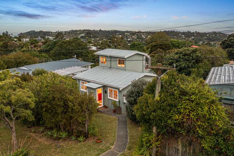 6 Wattle Road Oneroa_21