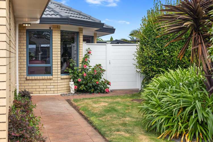 32 Bahamas Key Papamoa_2