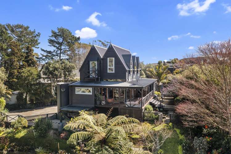 26 Mayfair Place Westown_27