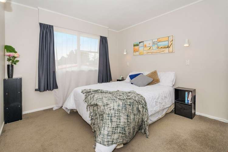2/5 Gazelle Avenue Beach Haven_11