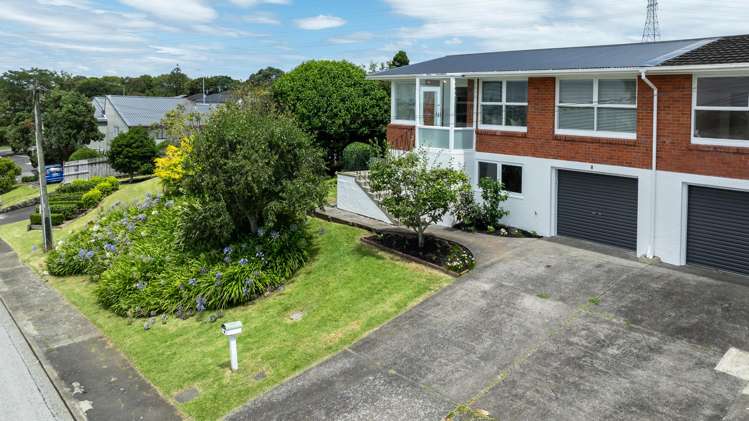 8 Currie Avenue Hillsborough_13