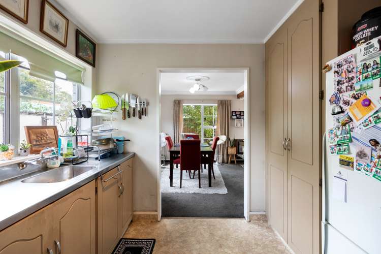 2/165 River Road Hamilton East_6