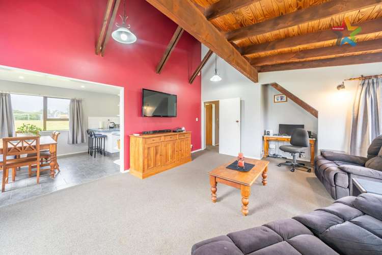 21 Whitechapel Grove Stokes Valley_5