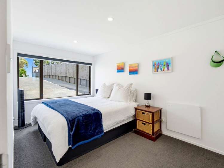 8B Eastwood Rise Browns Bay_17