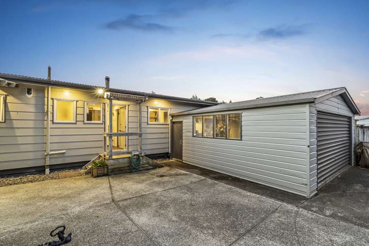 10 Taranui Place Henderson_15