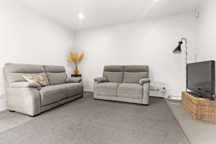 1/11 Maynard Place Temple View_8