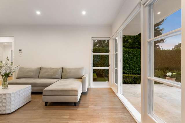 12 Crocombe Crescent Beach Haven_2