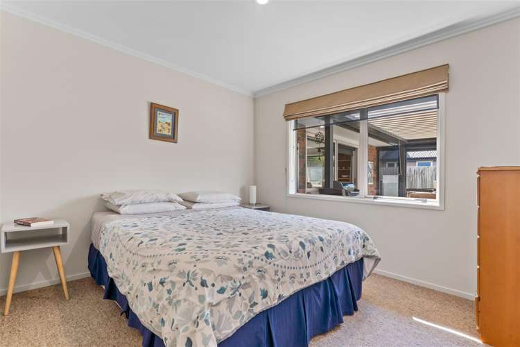 76 Covent Drive Stoke_31