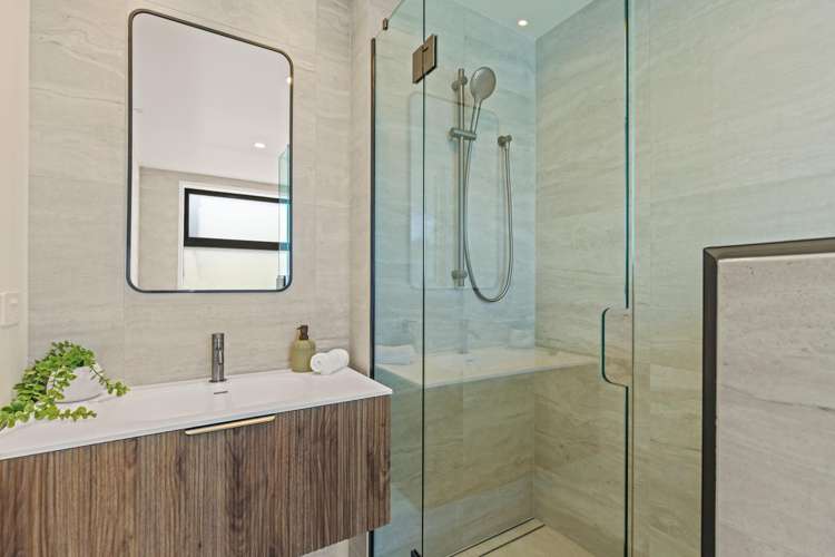 32 Hawthorne Street Strowan_13