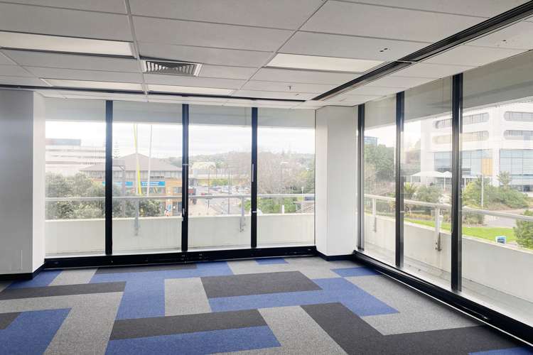 2 Osterley Way Manukau City_4