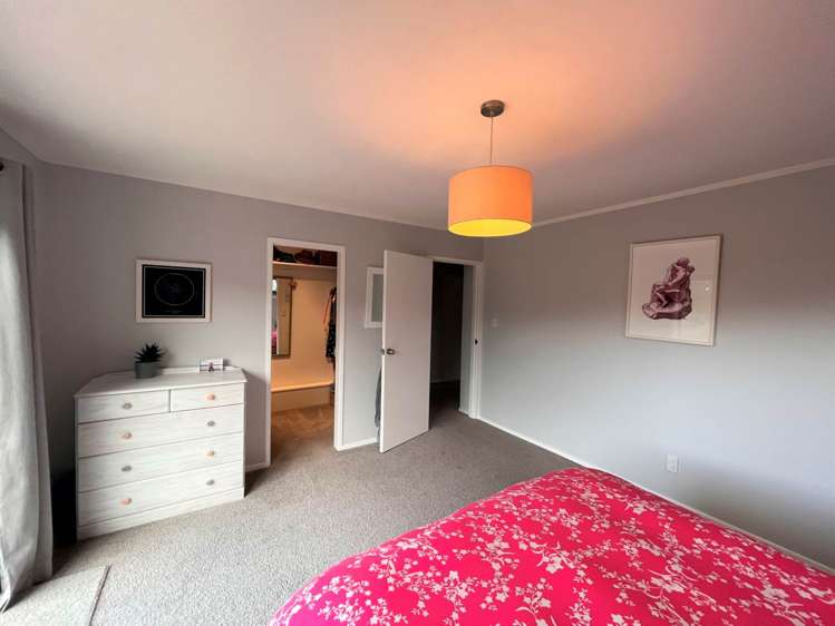 72 Laingholm Drive Laingholm_12