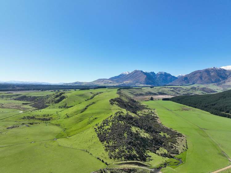 2211 Blackmount Redcliff Road Whare Creek_12