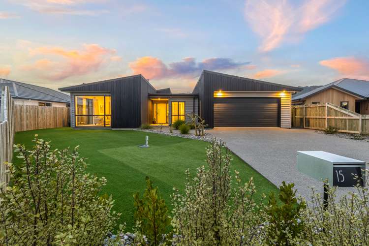 15 Kaiwaru Place Waikanae_1