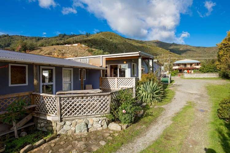 317 Waikawa Road Waikawa_20