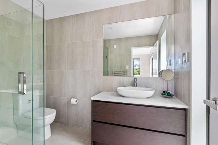 3 Bella Vista Drive Gulf Harbour_20