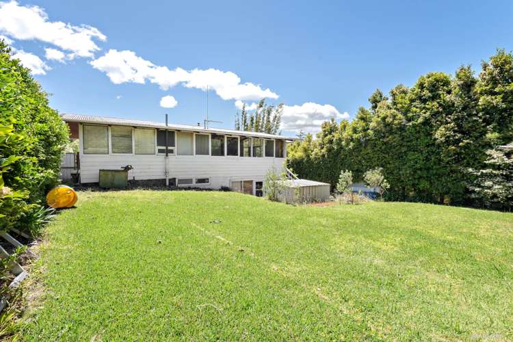 71 Tiroroa Avenue Te Atatu South_0