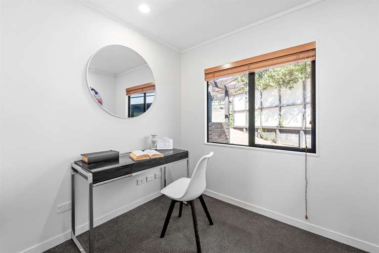 210 Whangaparaoa Road Red Beach_24