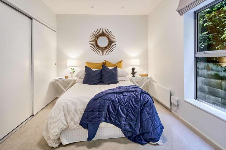 14/2 Onslow Road Khandallah_7